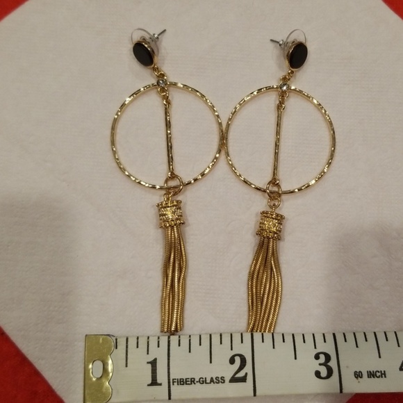 Fashion Dangling Earrings - Picture 4 of 4